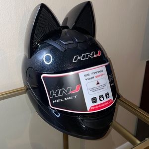 Helmet with cat ears